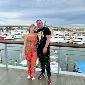 Meet your Posher, Yeli